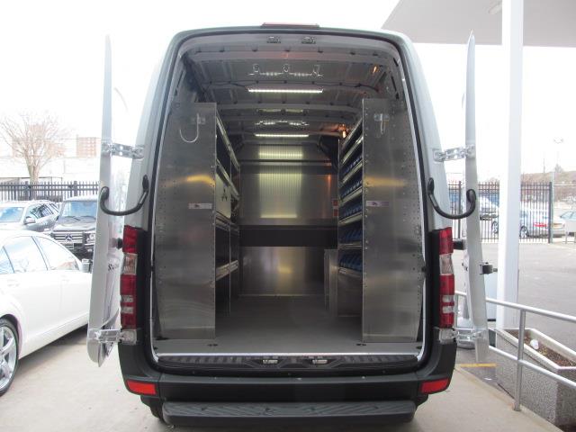 Mercedes-Benz Sprinter 2500 2013 photo 2