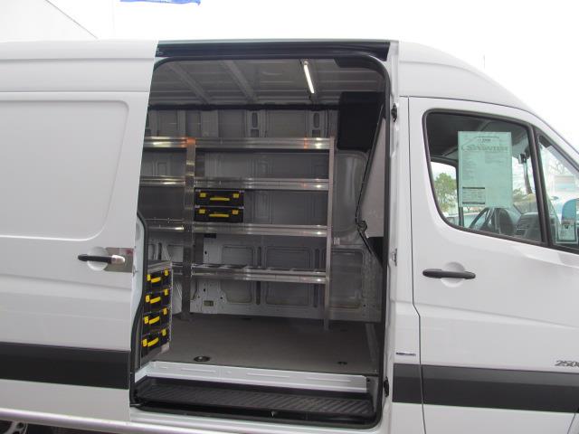 Mercedes-Benz Sprinter 2500 2013 photo 3