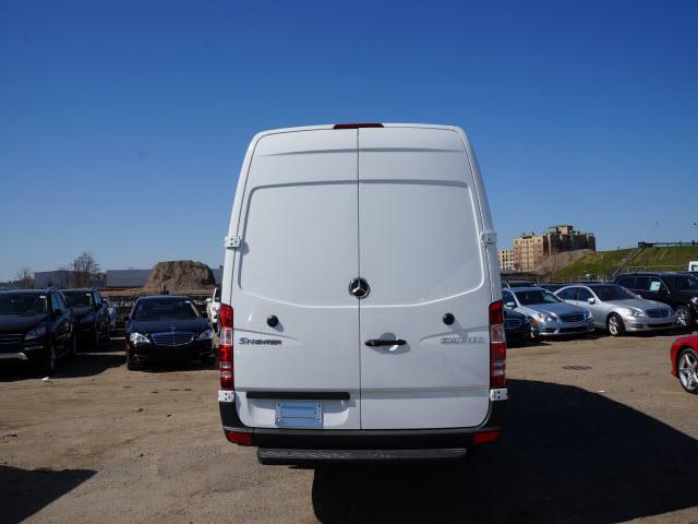 Mercedes-Benz Sprinter 3500 2013 photo 2