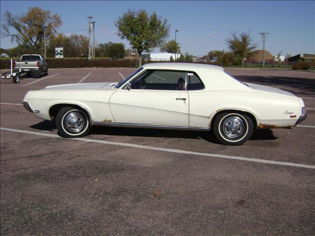 Mercury Cougar 1969 photo 1