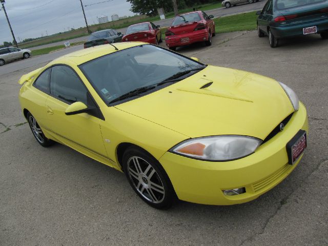 Mercury Cougar 2001 photo 2