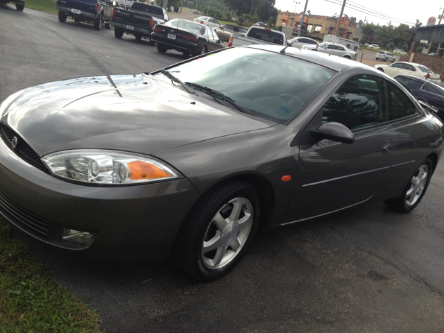 Mercury Cougar 2002 photo 3