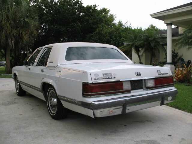 Mercury Grand Marquis 1989 photo 4