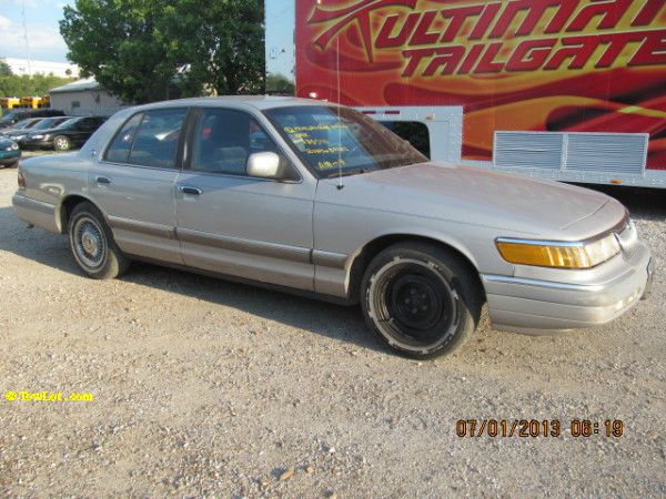 Mercury Grand Marquis 1992 photo 4