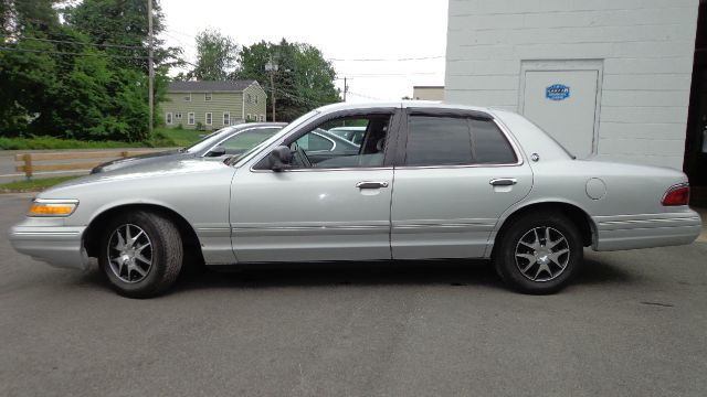 Mercury Grand Marquis 1995 photo 1