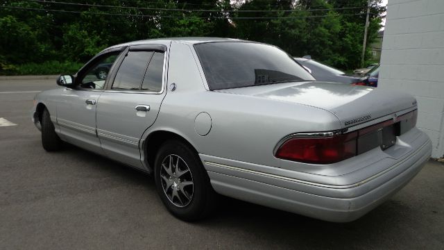 Mercury Grand Marquis 1995 photo 2