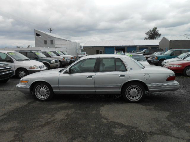 Mercury Grand Marquis 1995 photo 1