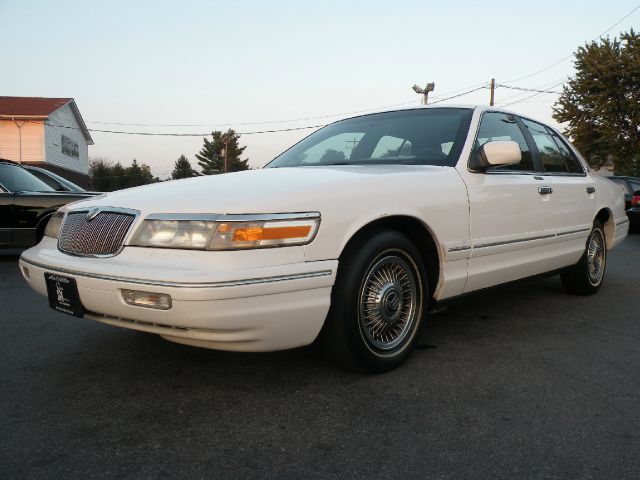 Mercury Grand Marquis 1995 photo 4