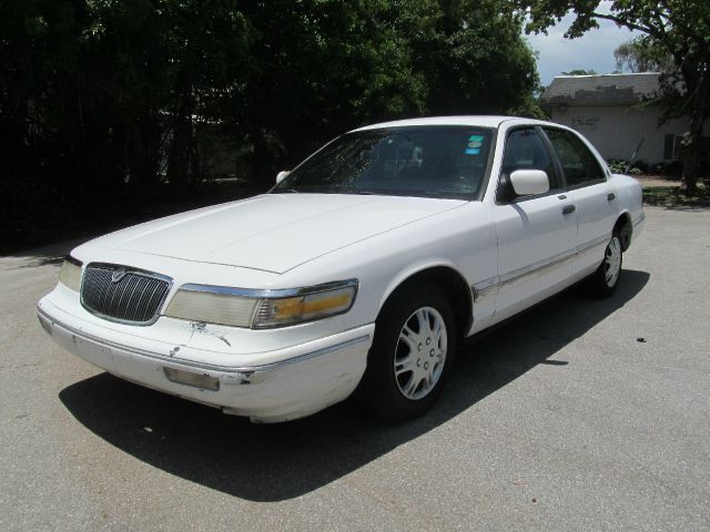 Mercury Grand Marquis 1995 photo 3