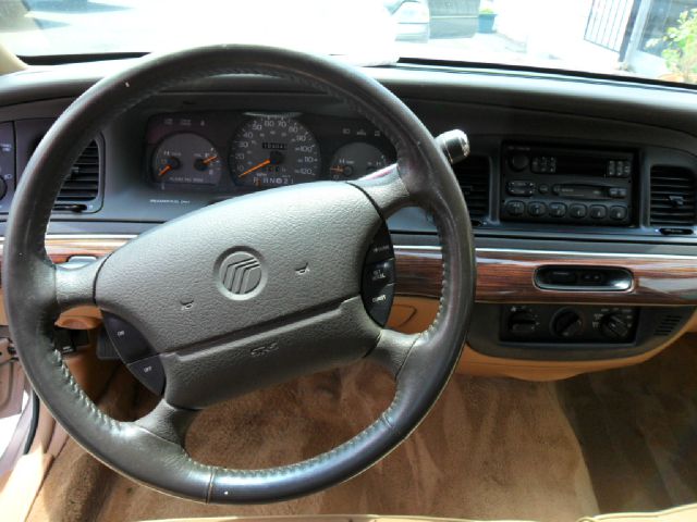 Mercury Grand Marquis 1996 photo 17