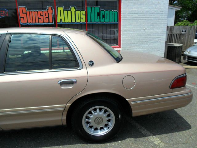 Mercury Grand Marquis 1996 photo 20