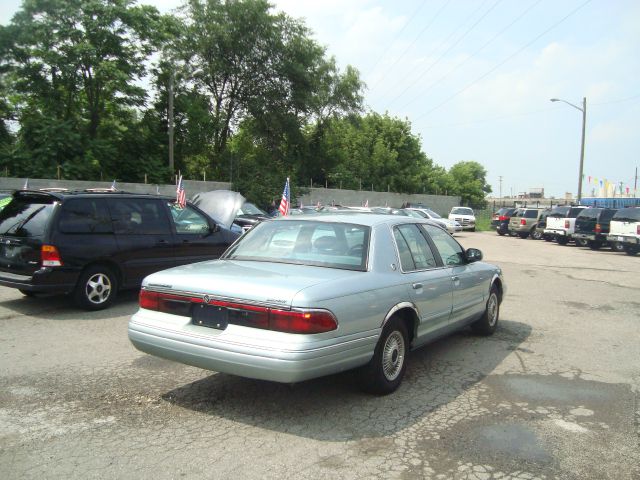 Mercury Grand Marquis 1996 photo 3