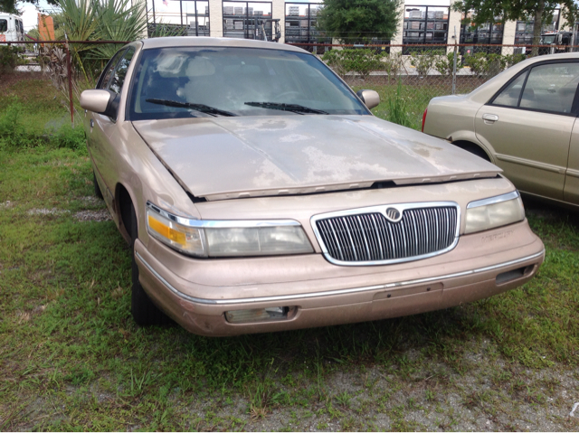 Mercury Grand Marquis 1996 photo 1