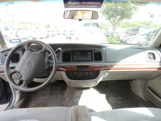 Mercury Grand Marquis XLS Sedan