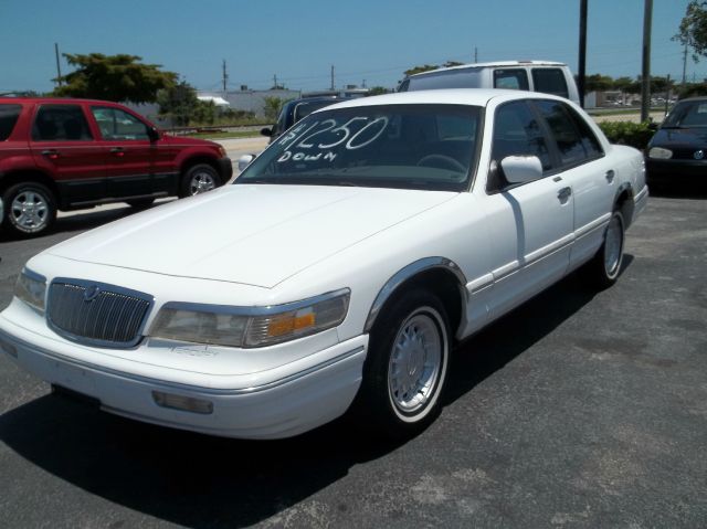 Mercury Grand Marquis Touring W/nav.sys Sedan