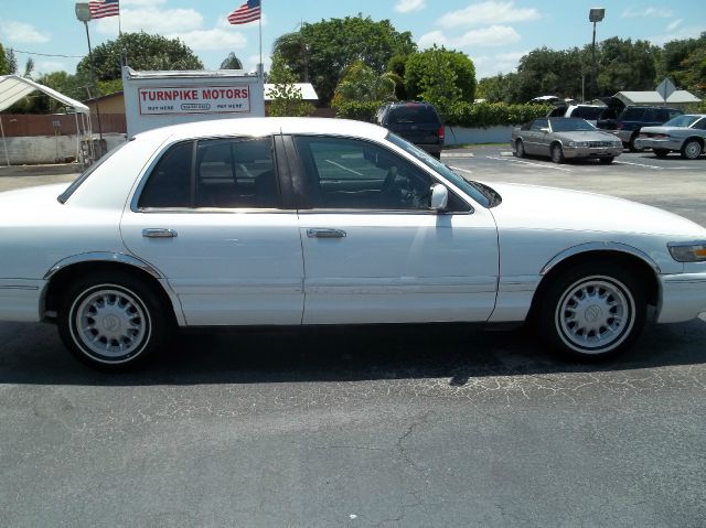 Mercury Grand Marquis 1997 photo 2