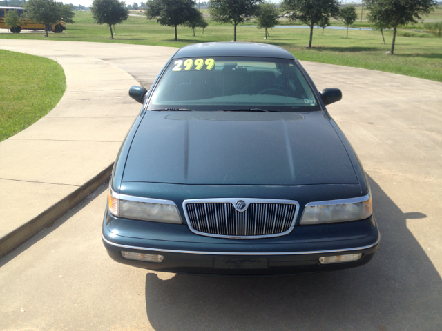 Mercury Grand Marquis 1997 photo 2