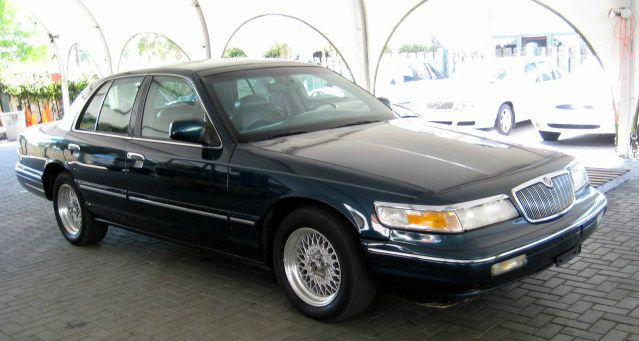 Mercury Grand Marquis 1997 photo 3