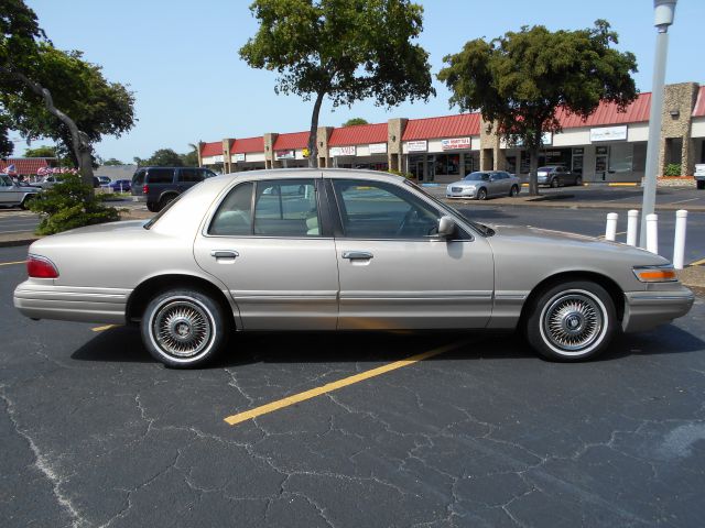 Mercury Grand Marquis 1997 photo 1