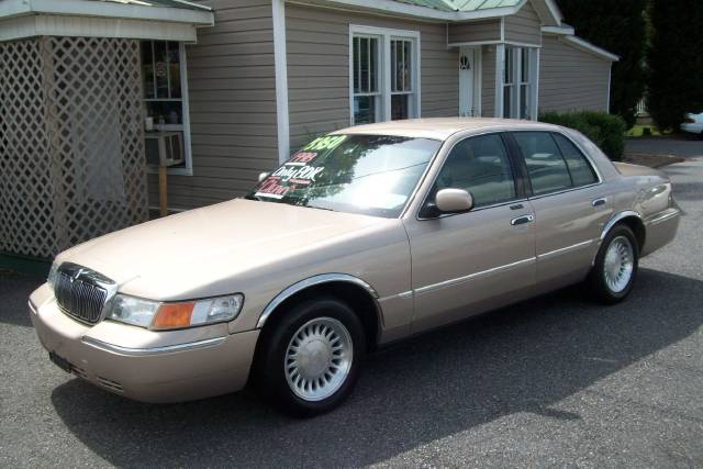 Mercury Grand Marquis Touring W/nav.sys Sedan