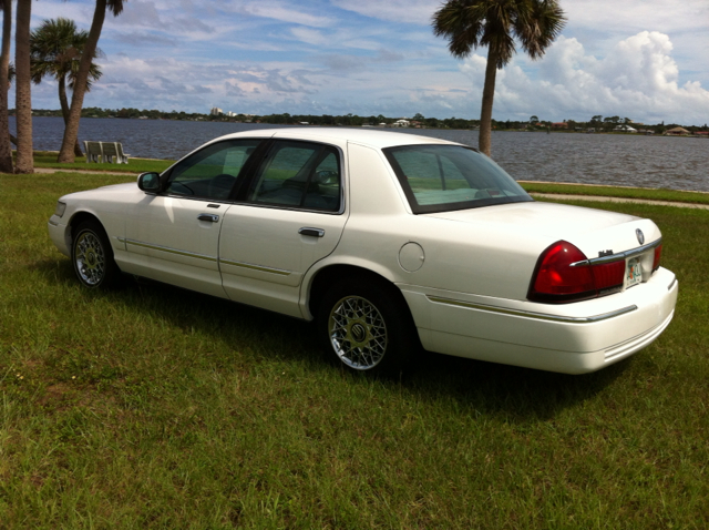 Mercury Grand Marquis 1998 photo 4