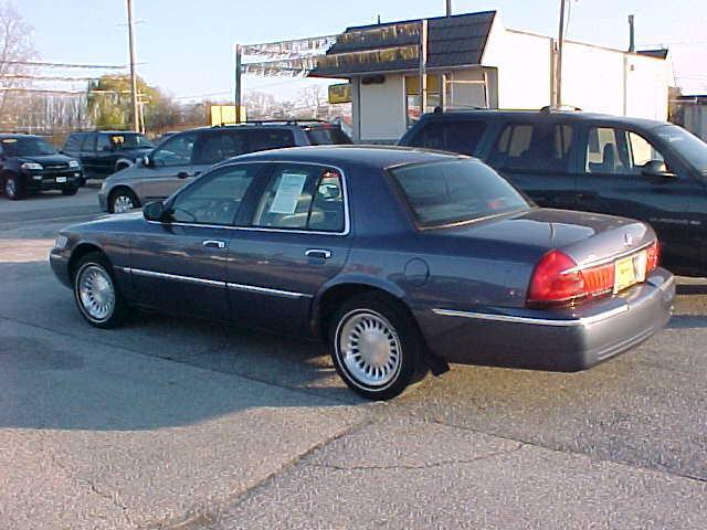 Mercury Grand Marquis 1998 photo 2