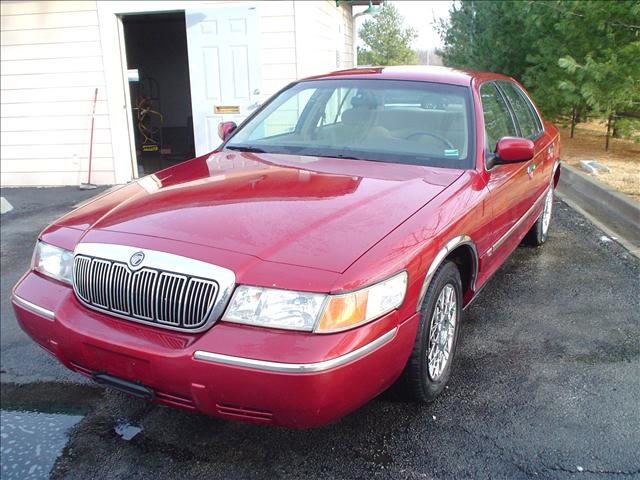 Mercury Grand Marquis XLS Sedan