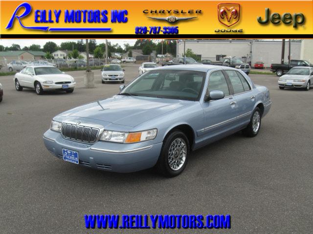 Mercury Grand Marquis XLS Sedan