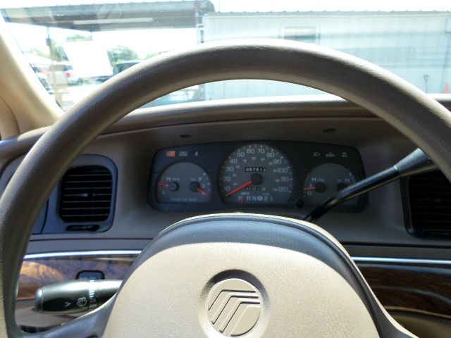 Mercury Grand Marquis 1998 photo 2