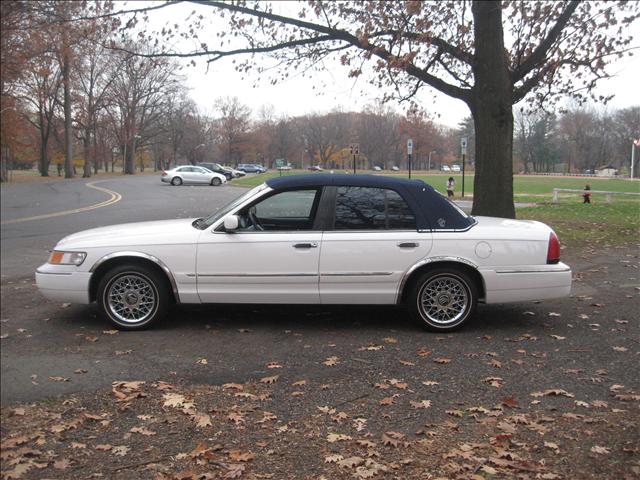 Mercury Grand Marquis 1998 photo 3