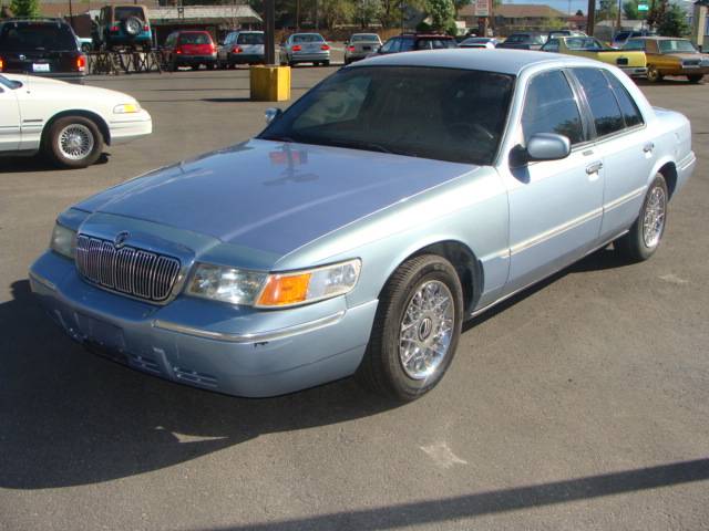 Mercury Grand Marquis Touring W/nav.sys Sedan