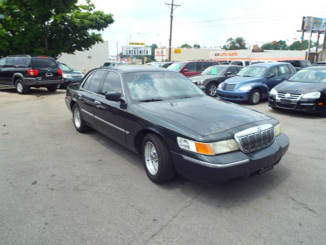 Mercury Grand Marquis 1999 photo 2