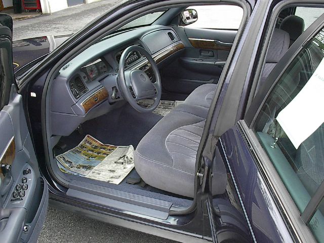 Mercury Grand Marquis 1999 photo 4