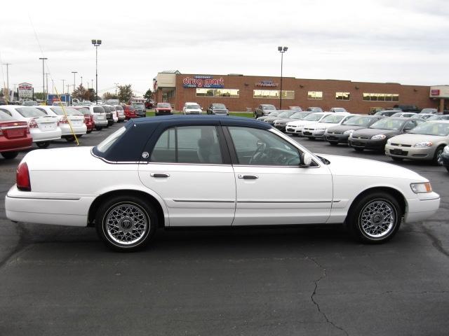 Mercury Grand Marquis 1999 photo 2