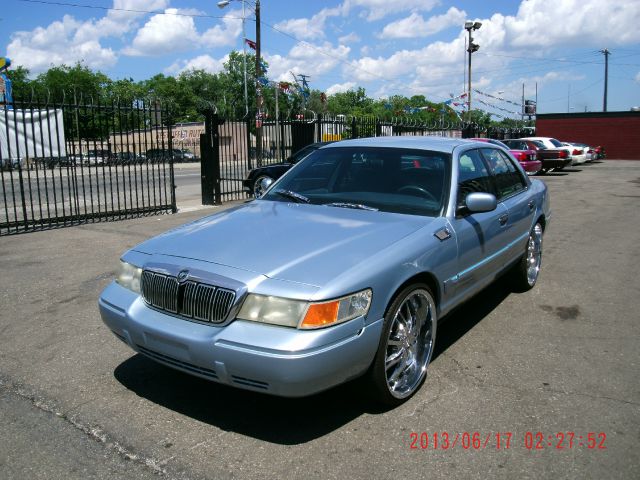 Mercury Grand Marquis 1999 photo 4