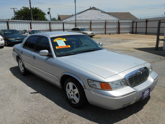 Mercury Grand Marquis 1999 photo 2