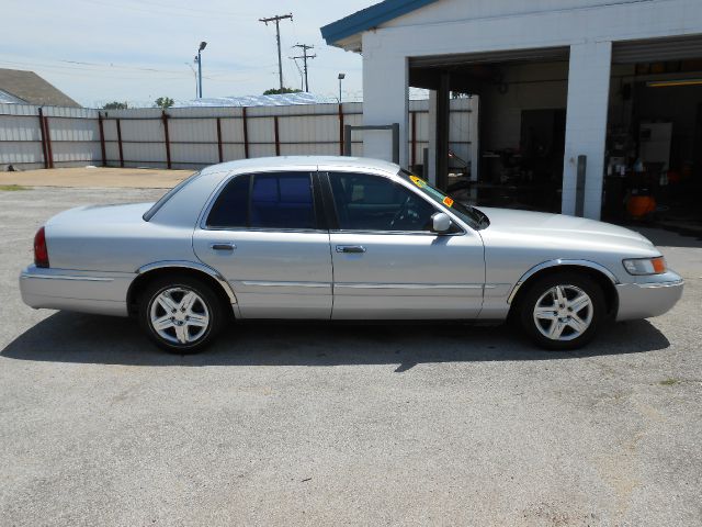 Mercury Grand Marquis 1999 photo 3