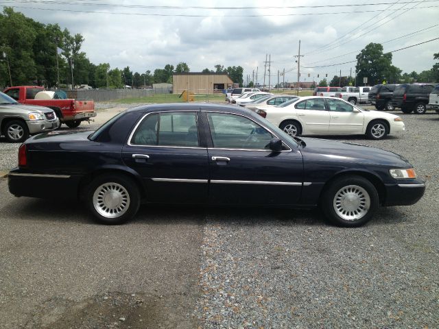 Mercury Grand Marquis 1999 photo 2