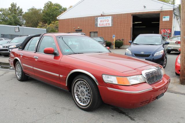 Mercury Grand Marquis 1999 photo 2