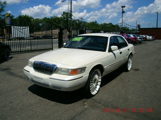 Mercury Grand Marquis 1999 photo 4