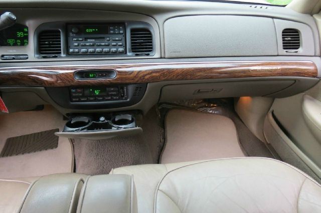 Mercury Grand Marquis 1999 photo 21