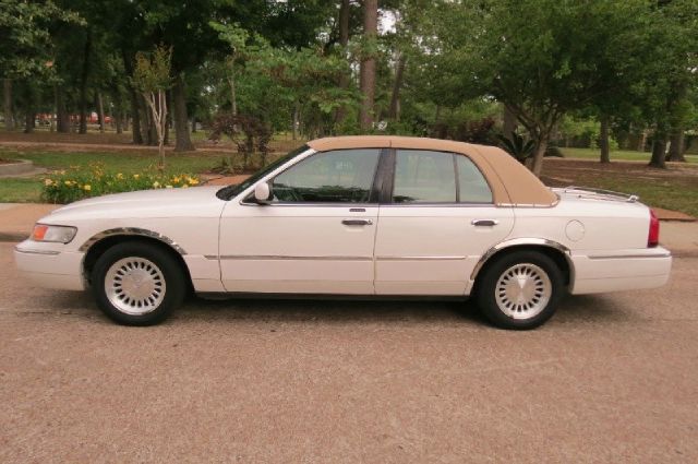 Mercury Grand Marquis 1999 photo 26