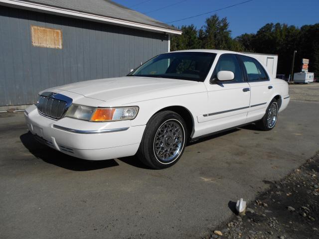 Mercury Grand Marquis XLS Sedan