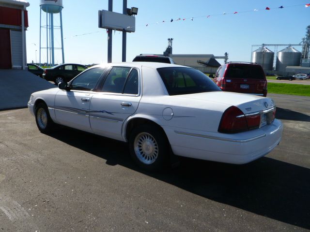 Mercury Grand Marquis 1999 photo 1