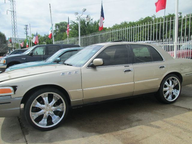 Mercury Grand Marquis Touring W/nav.sys Sedan