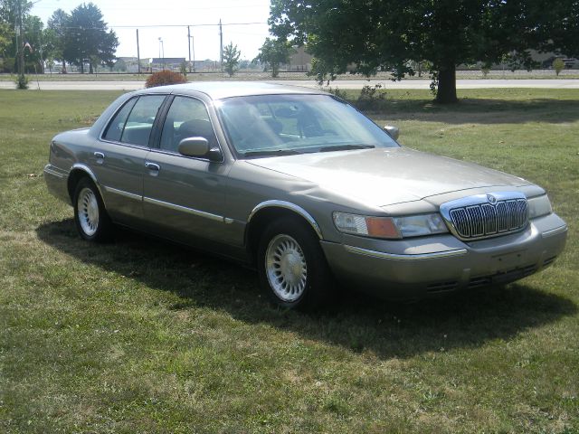 Mercury Grand Marquis 1999 photo 2