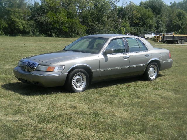 Mercury Grand Marquis 1999 photo 4