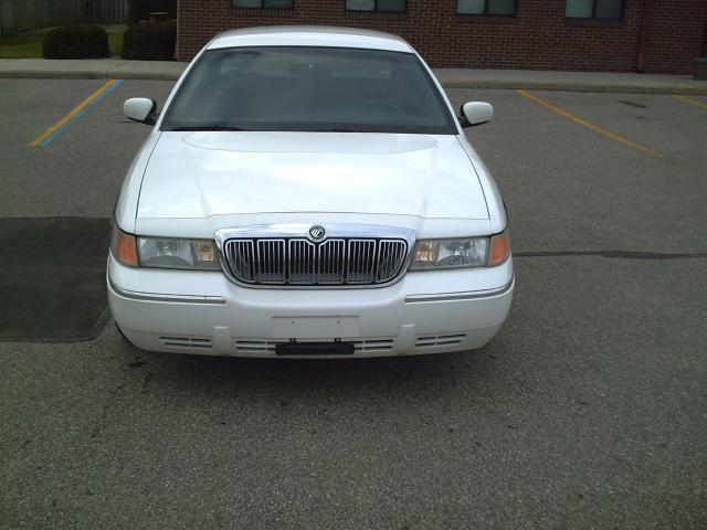 Mercury Grand Marquis 1999 photo 2