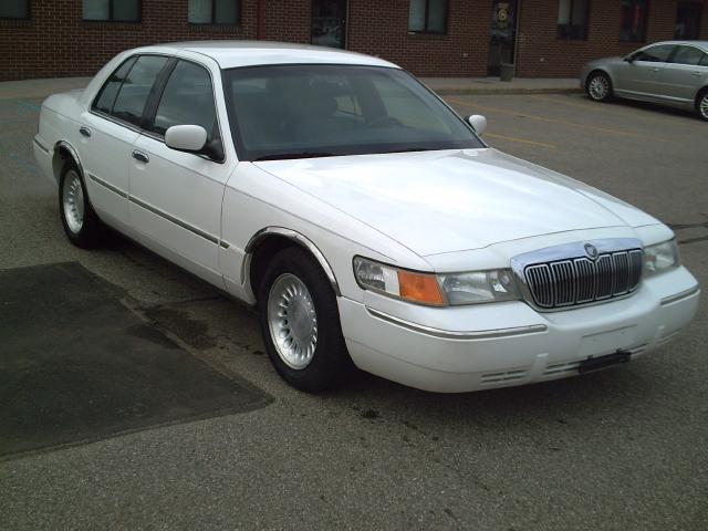 Mercury Grand Marquis 1999 photo 3