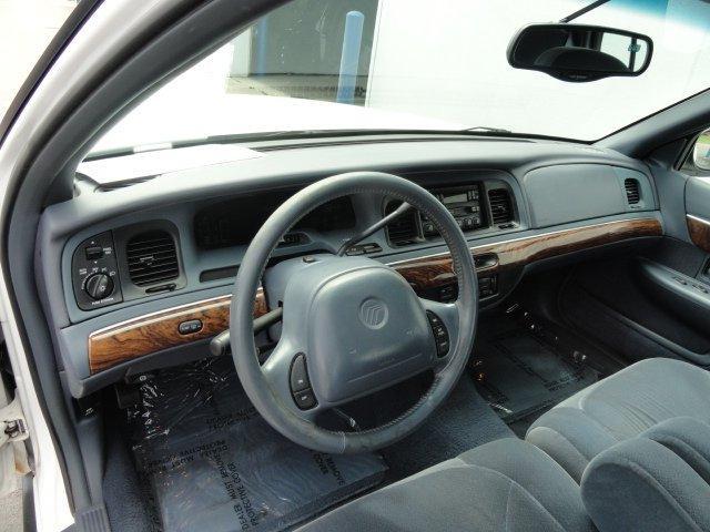 Mercury Grand Marquis 1999 photo 3